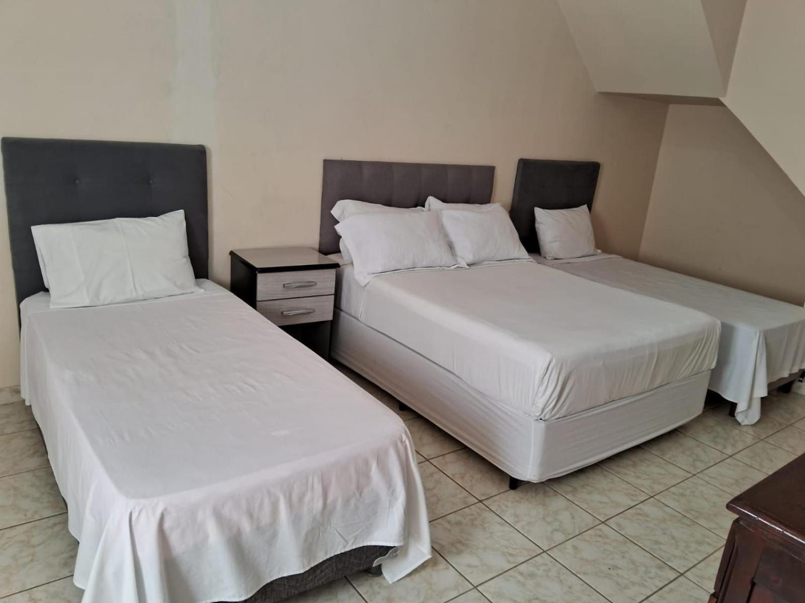 Casa Santa Amelia C/ Garagem Villa Sao Roque  Luaran gambar